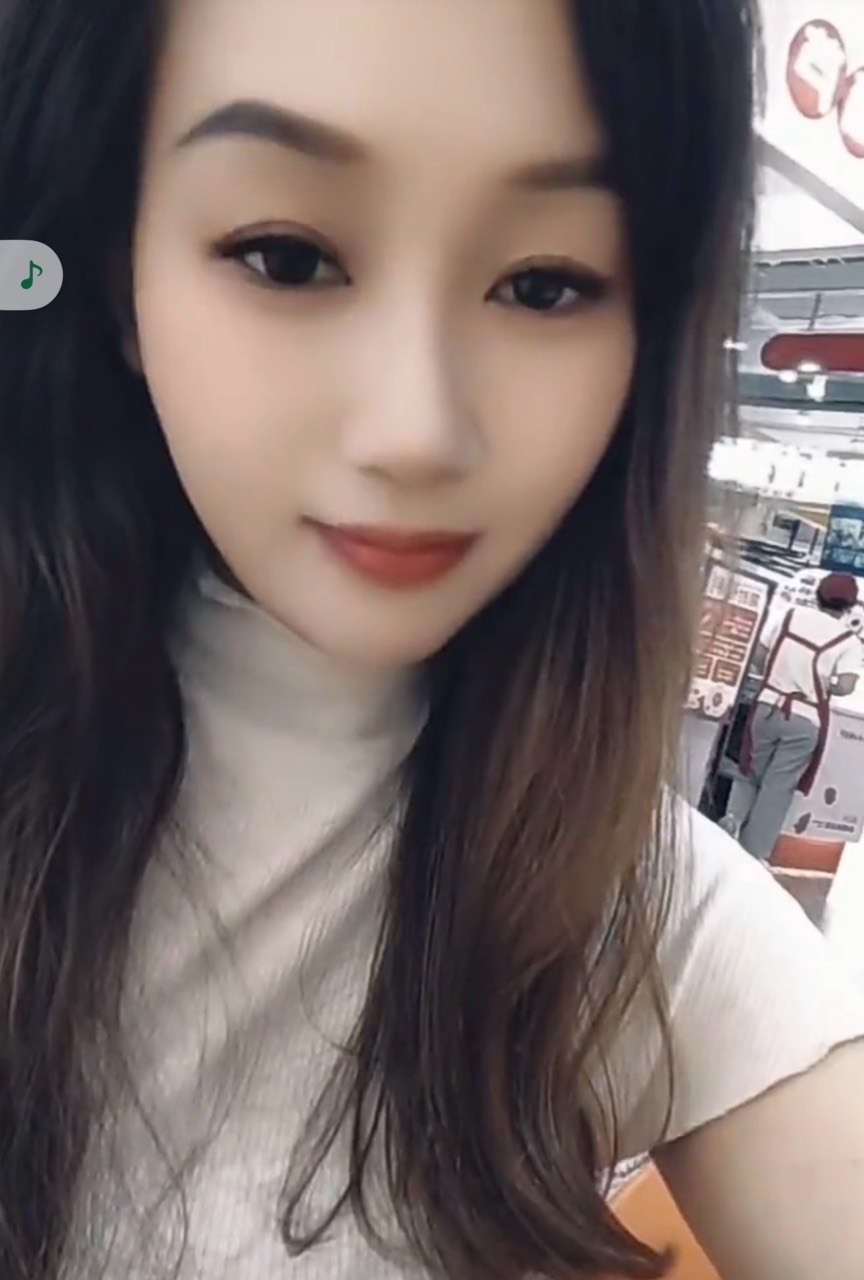 CHENFENG近景肖像
